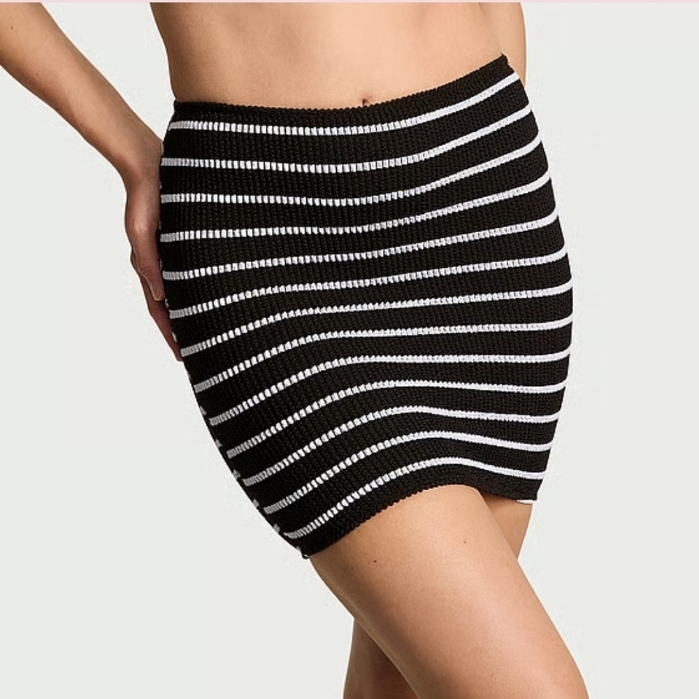 Victoria's Secret Black and White Striped Crinkle Swim Coverup Skirt M/L